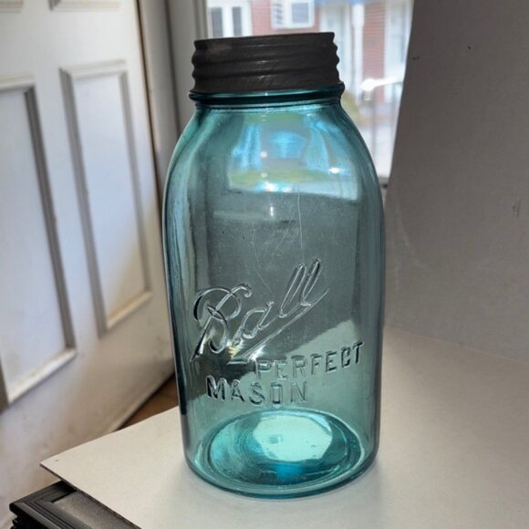 Antique HALF GALLON Blue1900-1923 with Zinc Ball Lids - Picture 5 of 16